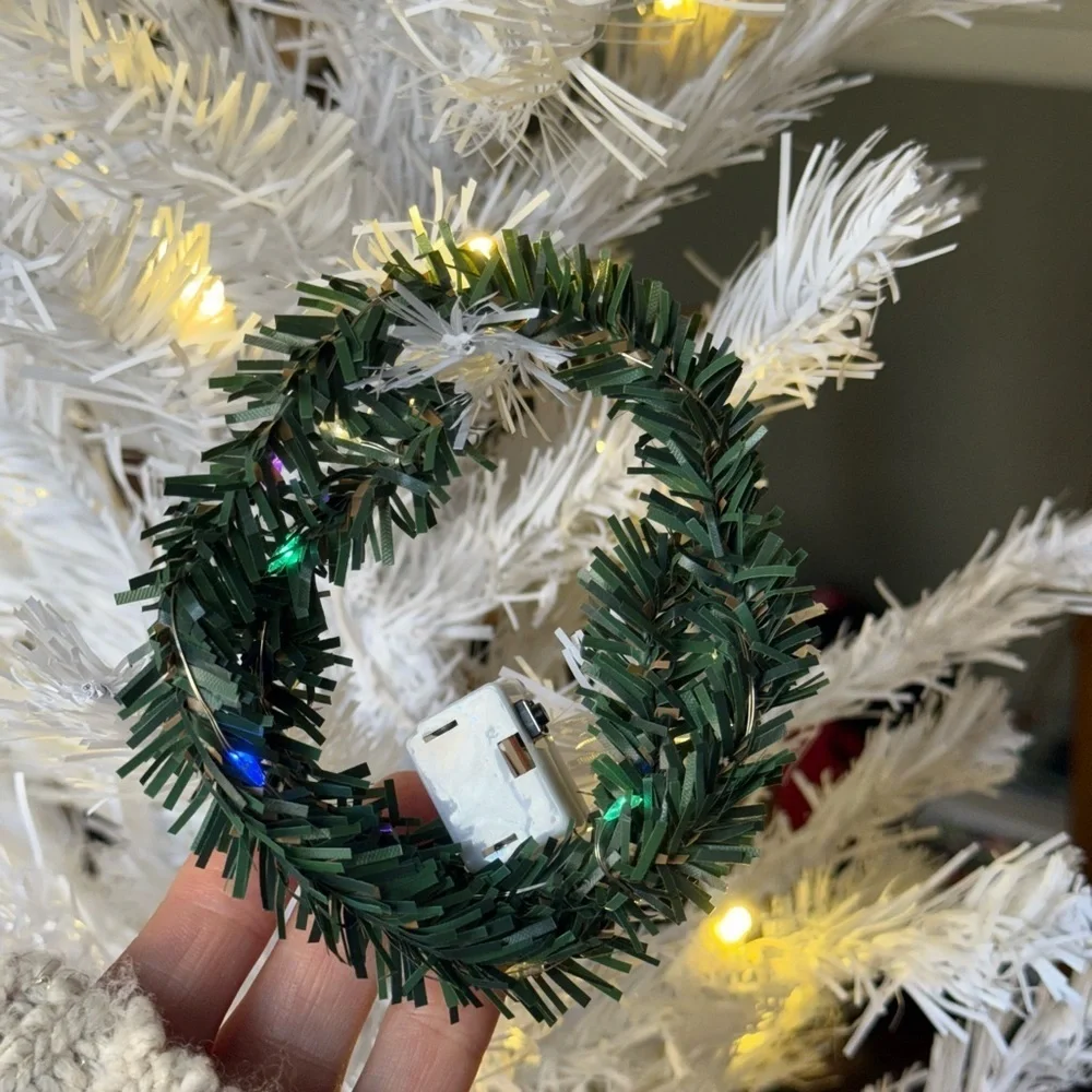 Vintage Green Holiday Garland with Lights Ornament